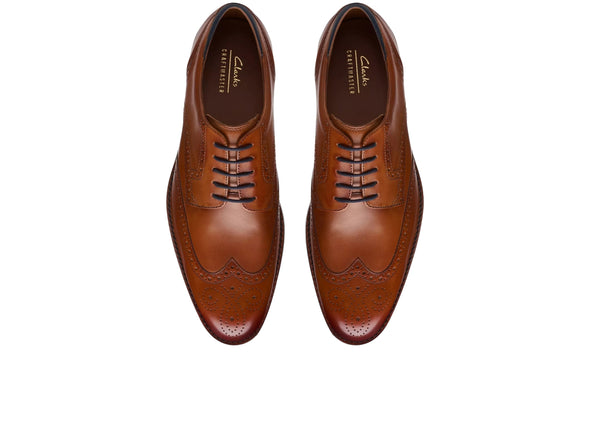 The Craft Arlo Limit Brogue - Tan top view