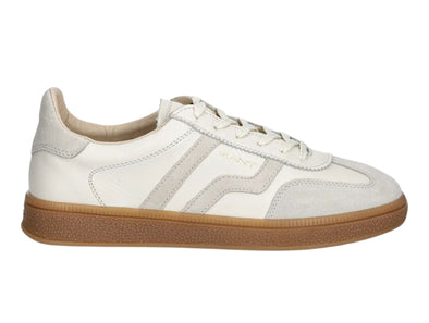 Gant Cuzima 30531953 G29 - White. Laced retro sneaker with a gum sole, leather and suede outer view. 