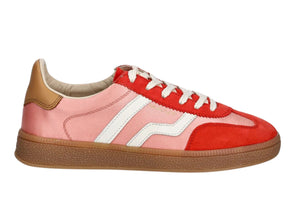 Gant Cuzima 30538975 G521 in Red Apricot. Laced retro sneaker with a gum sole, leather and suede, outer view.