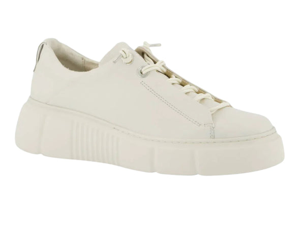 Paul Green 5418-077 in Ivory leather, platform sole, elasticated laces and removable insoles, upper